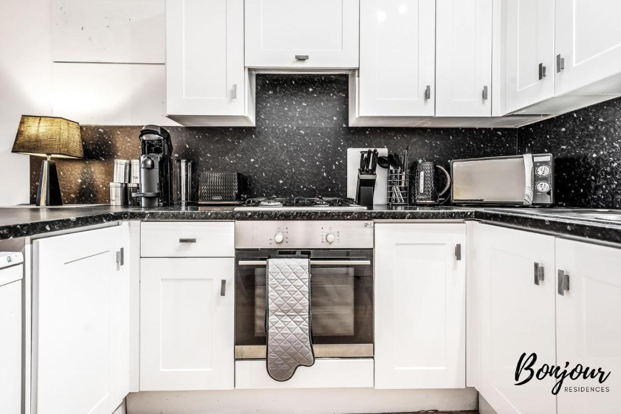 Cosy Grassmarket 2Br-1Ba - Newly Decorated! By Bonjour Residences Эдинбург Экстерьер фото