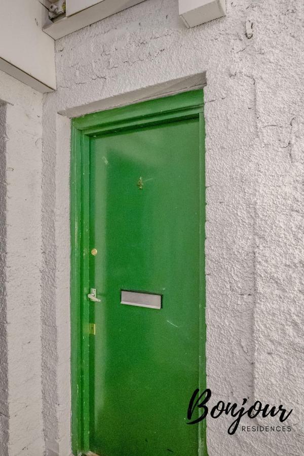 Cosy Grassmarket 2Br-1Ba - Newly Decorated! By Bonjour Residences Эдинбург Экстерьер фото