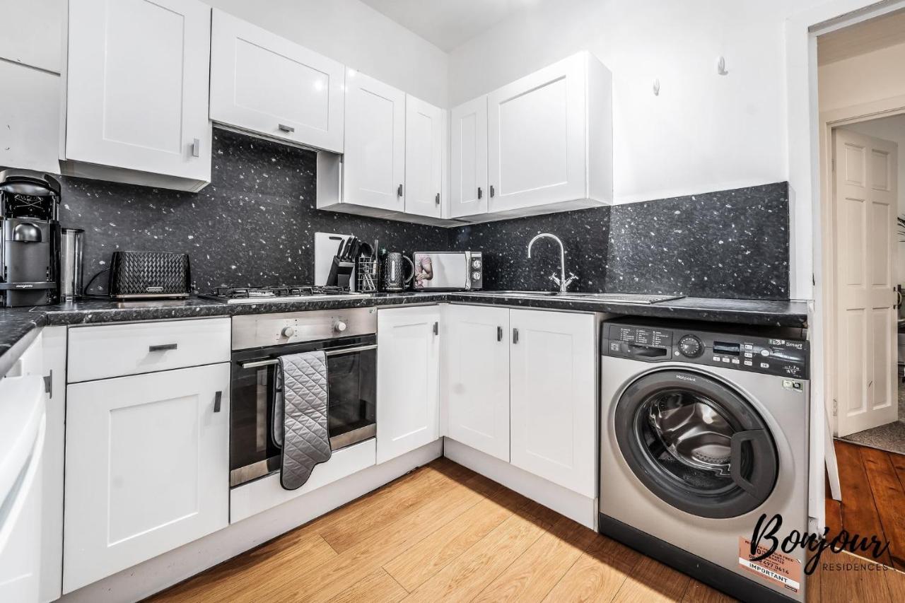 Cosy Grassmarket 2Br-1Ba - Newly Decorated! By Bonjour Residences Эдинбург Экстерьер фото