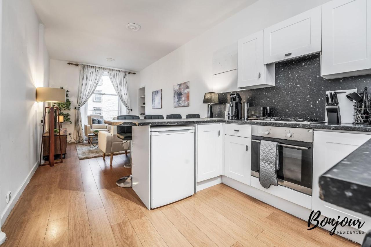Cosy Grassmarket 2Br-1Ba - Newly Decorated! By Bonjour Residences Эдинбург Экстерьер фото